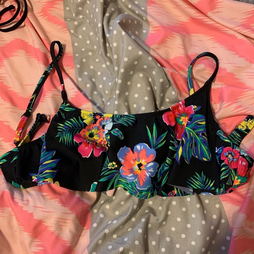 Old navy bathing suit top